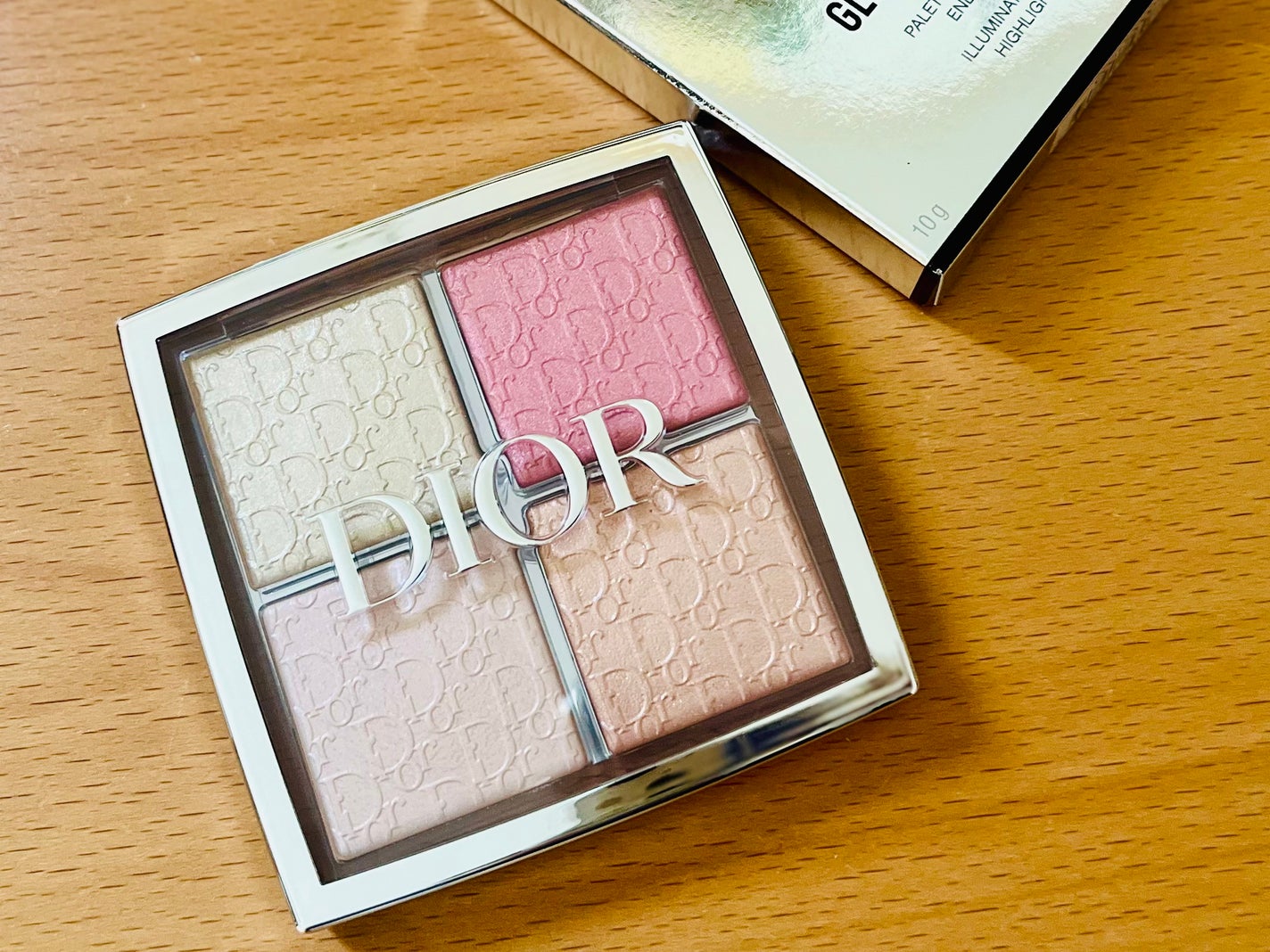 ディオール バックステージ フェイス グロウ パレット/Dior/ハイライトを使ったクチコミ(1枚目)