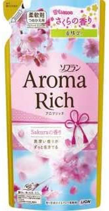 ソフランアロマリッチさくらの香り つめかえ400ml