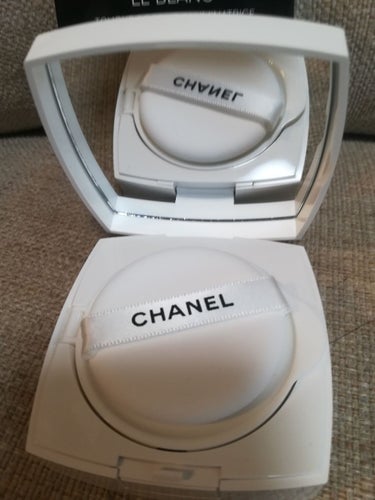 CHANEL ル ブラン クッションのクチコミ「皆様、おはようございます！

こちらは、

CHANEL ルブラン クッション ベージュ ロゼ.....」（2枚目）