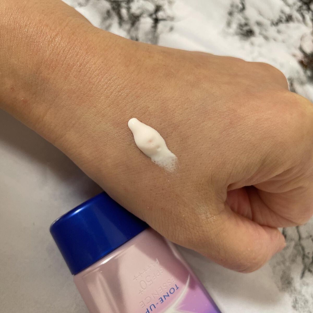 ニベアUV ディープ プロテクト＆ケア エッセンス/ニベア/日焼け止めローションを使ったクチコミ（2枚目）