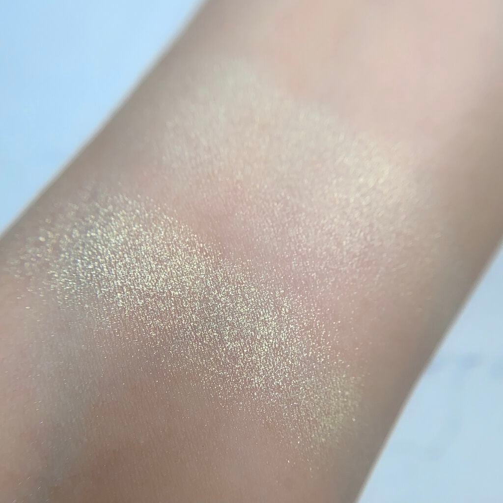 beyond powder/Illamasqua/パウダーハイライトを使ったクチコミ(8枚目)