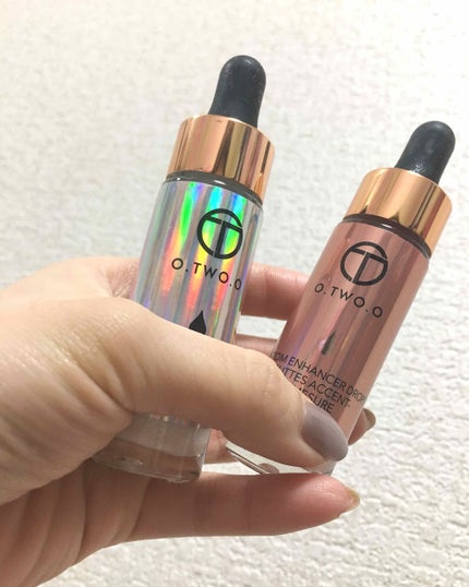 カスタムエンハンサードロップ/COVER FX(海外)/リキッドハイライトを使ったクチコミ(1枚目)