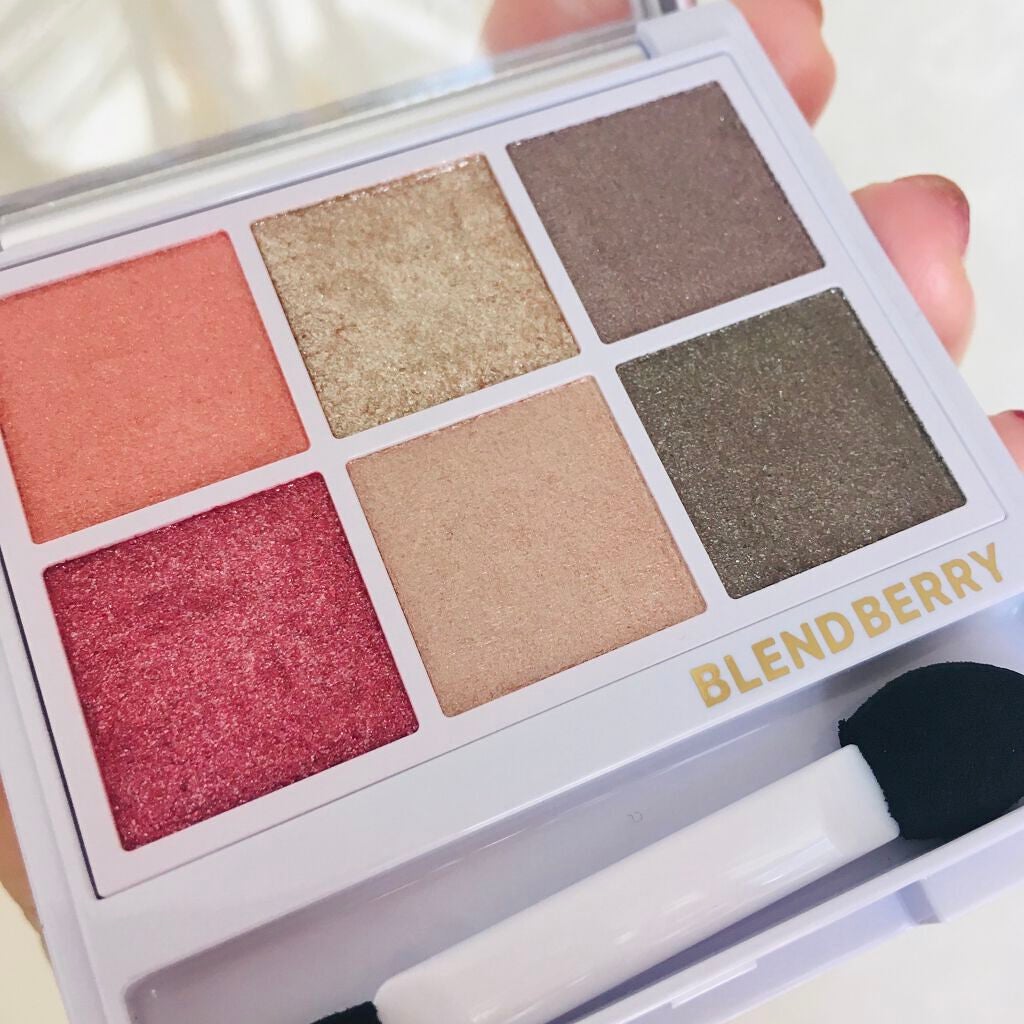 オーラクリエイション/BLEND BERRY/アイシャドウパレットを使ったクチコミ(2枚目)