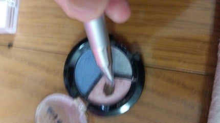 ツーカラー アイシャドウ ラメシリーズ/CEZANNE/アイシャドウパレットを使ったクチコミ(2枚目)