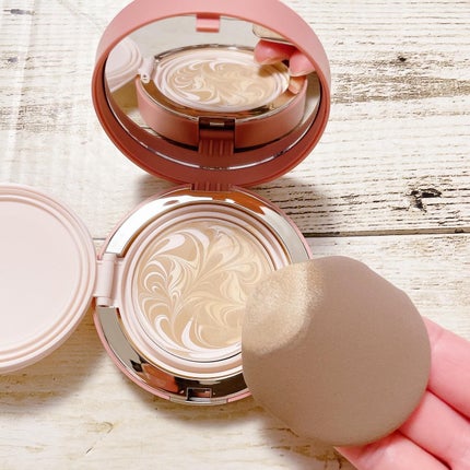 ヴェールヌーディ エッセンスパクトグロウ/AGE20’s/クリーム・エマルジョンファンデーションを使ったクチコミ(5枚目)