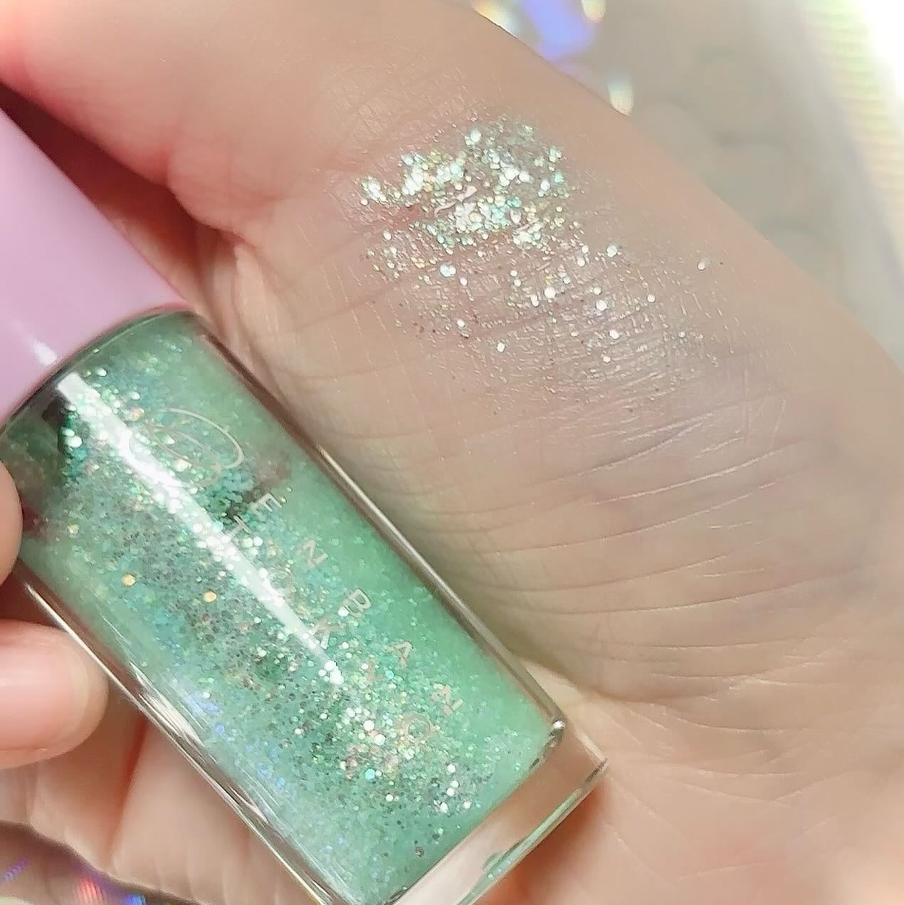 マルチグリッターカラー/ENBAN TOKYO/単色アイシャドウを使ったクチコミ(5枚目)