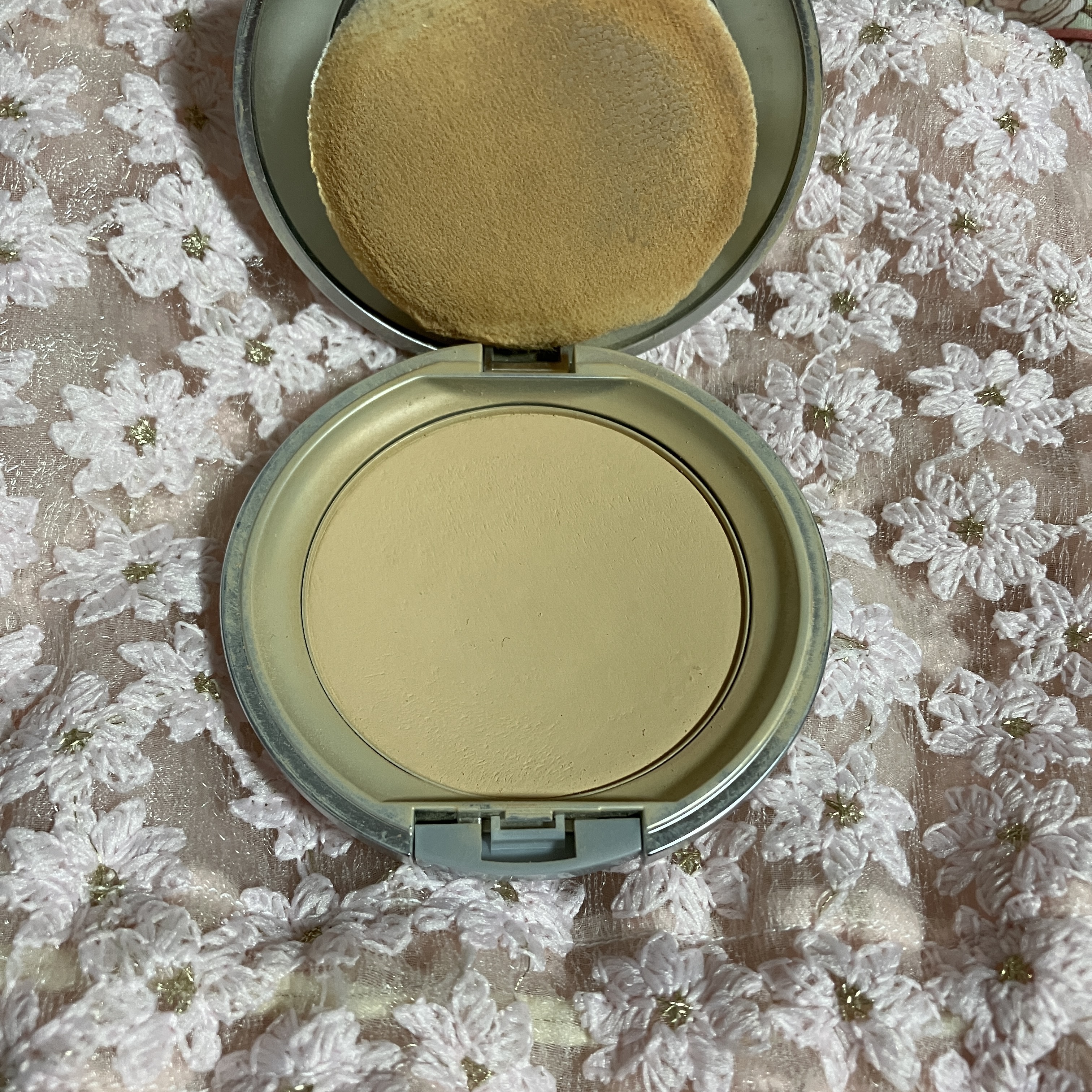 ミネラルプレストパウダーR ミディアムオークル/TIME SECRET/プレストパウダーを使ったクチコミ（2枚目）