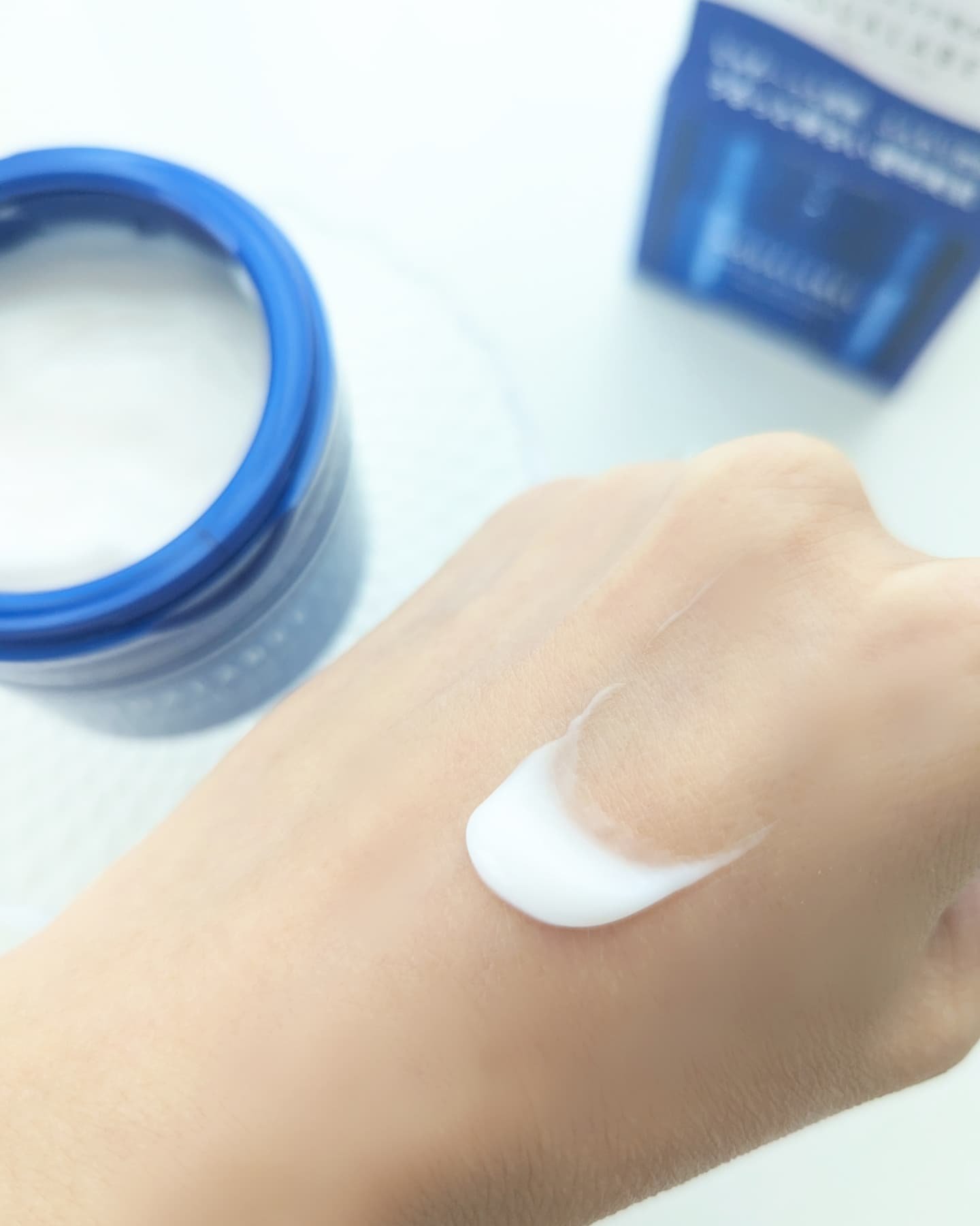 スペシャルジェルクリーム EX （ブライトニング） /アクアレーベル/オールインワン化粧品を使ったクチコミ（3枚目）