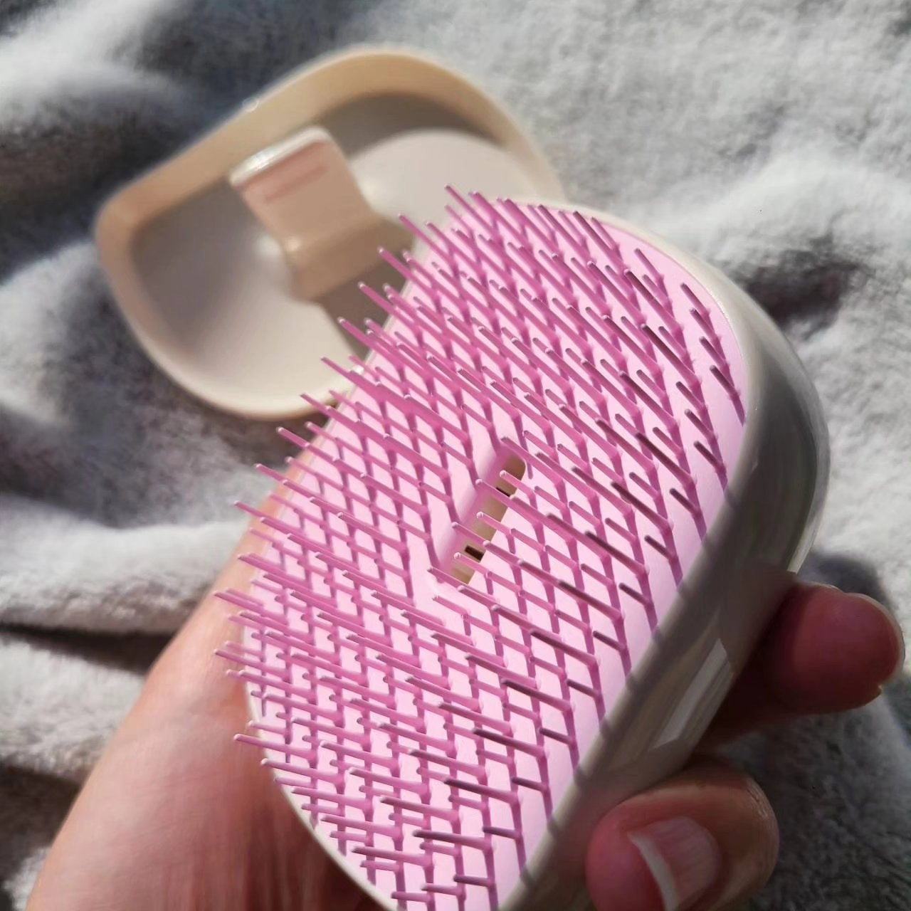 コンパクトスタイラー/TANGLE TEEZER/ヘアブラシを使ったクチコミ(2枚目)