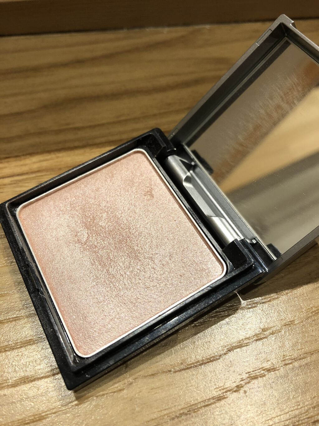 &be ルミナイジングパウダー ローズグロウ/＆be/パウダーハイライトを使ったクチコミ（2枚目）