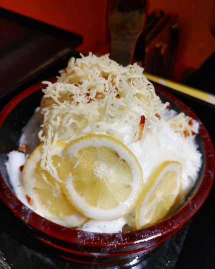 ひろちゃん on LIPS 「雪姫氷渋谷にあるお重のかき氷🟩🟥🟨雪姫氷🟩🟥🟨お友達に誘われて..」(8枚目)