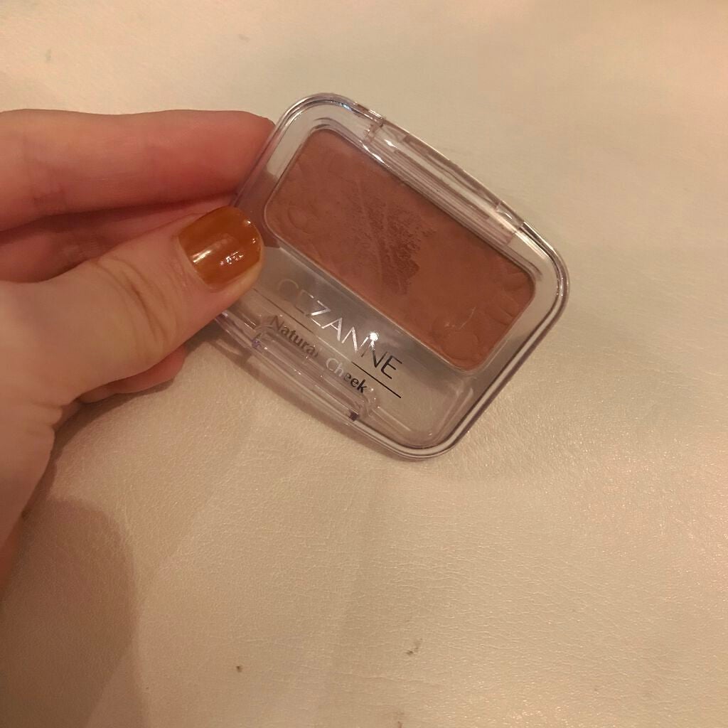 ayano on LIPS 「色が絶妙だしなんといっても安い!小さいのでいつもポーチに常備し..」(1枚目)