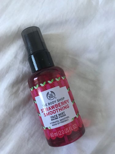 THE BODY SHOP スムージング フェイスミスト ストロベリーのクチコミ「株式会社イオンフォレスト
ザボディショップ
スムージングフェイスミスト
ストロベリー（化粧水）.....」（1枚目）