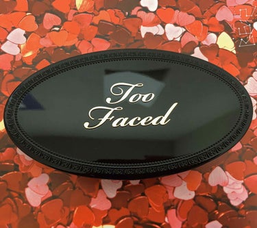 ボーン ディス ウェイ ターン アップ ザ ライト ハイライティング パレット/Too Faced/プレストパウダーを使ったクチコミ（2枚目）