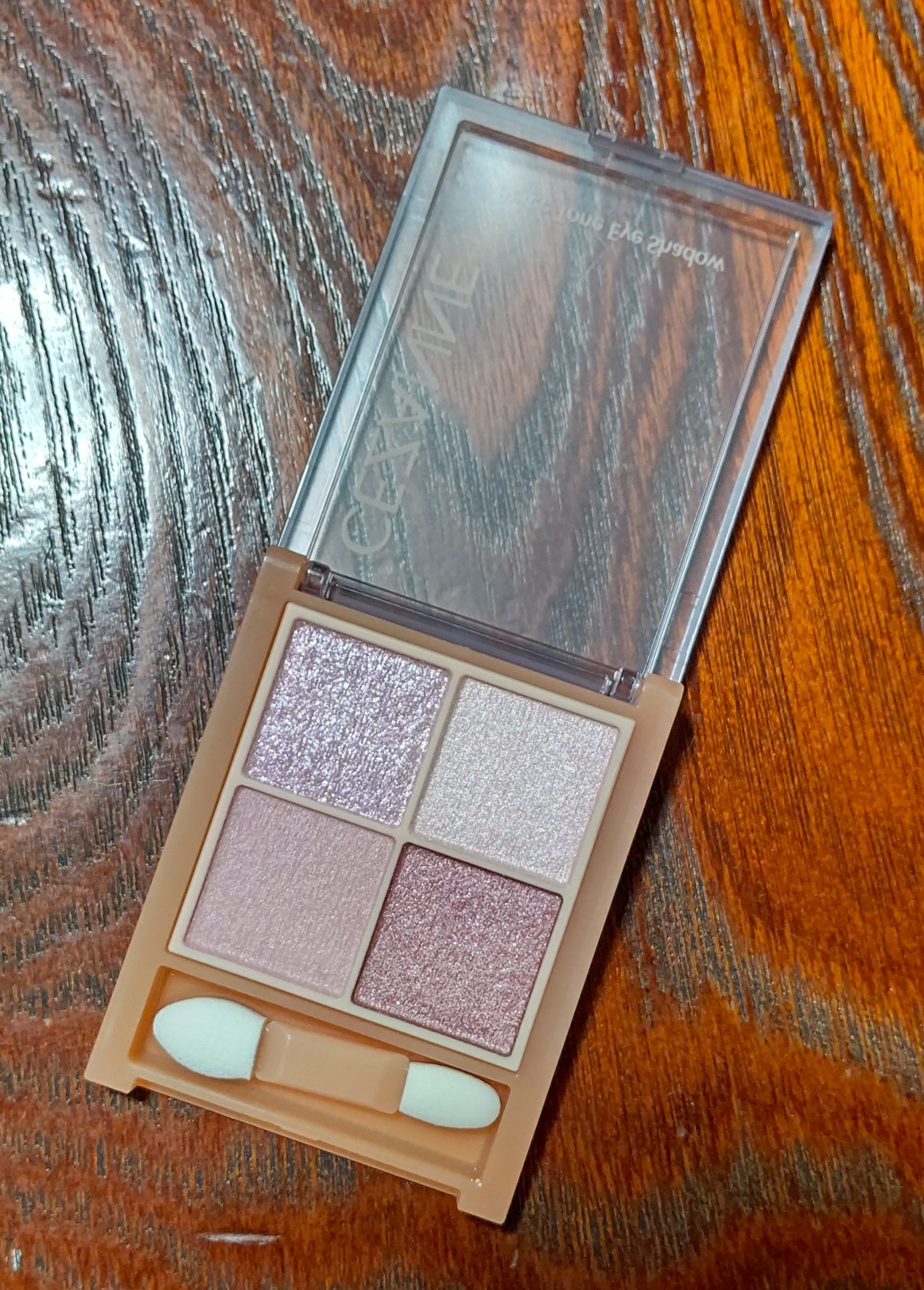 ベージュトーンアイシャドウ/CEZANNE/アイシャドウパレットを使ったクチコミ（2枚目）