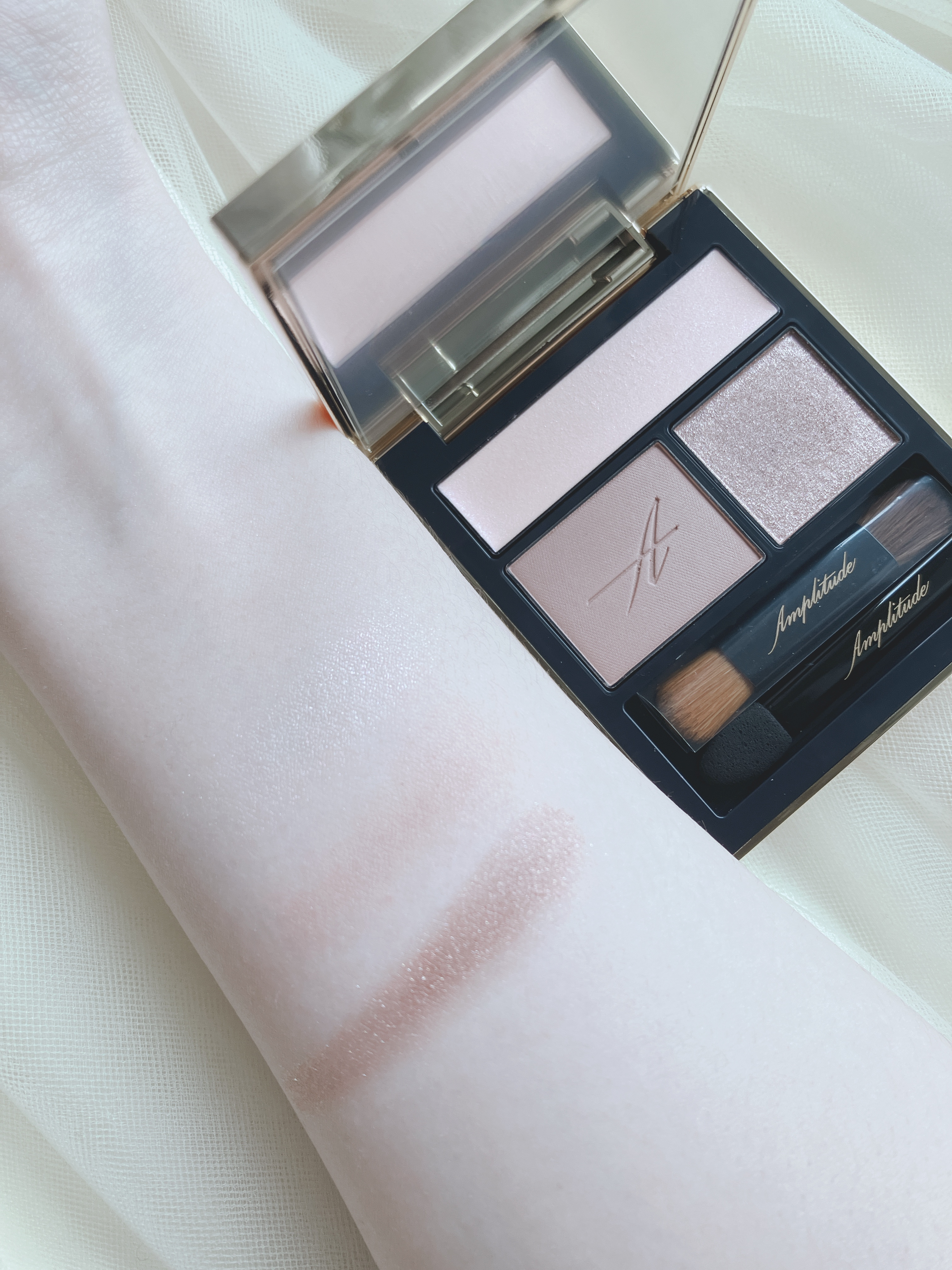 コンスピキュアス アイズ/Amplitude/アイシャドウパレットを使ったクチコミ（3枚目）