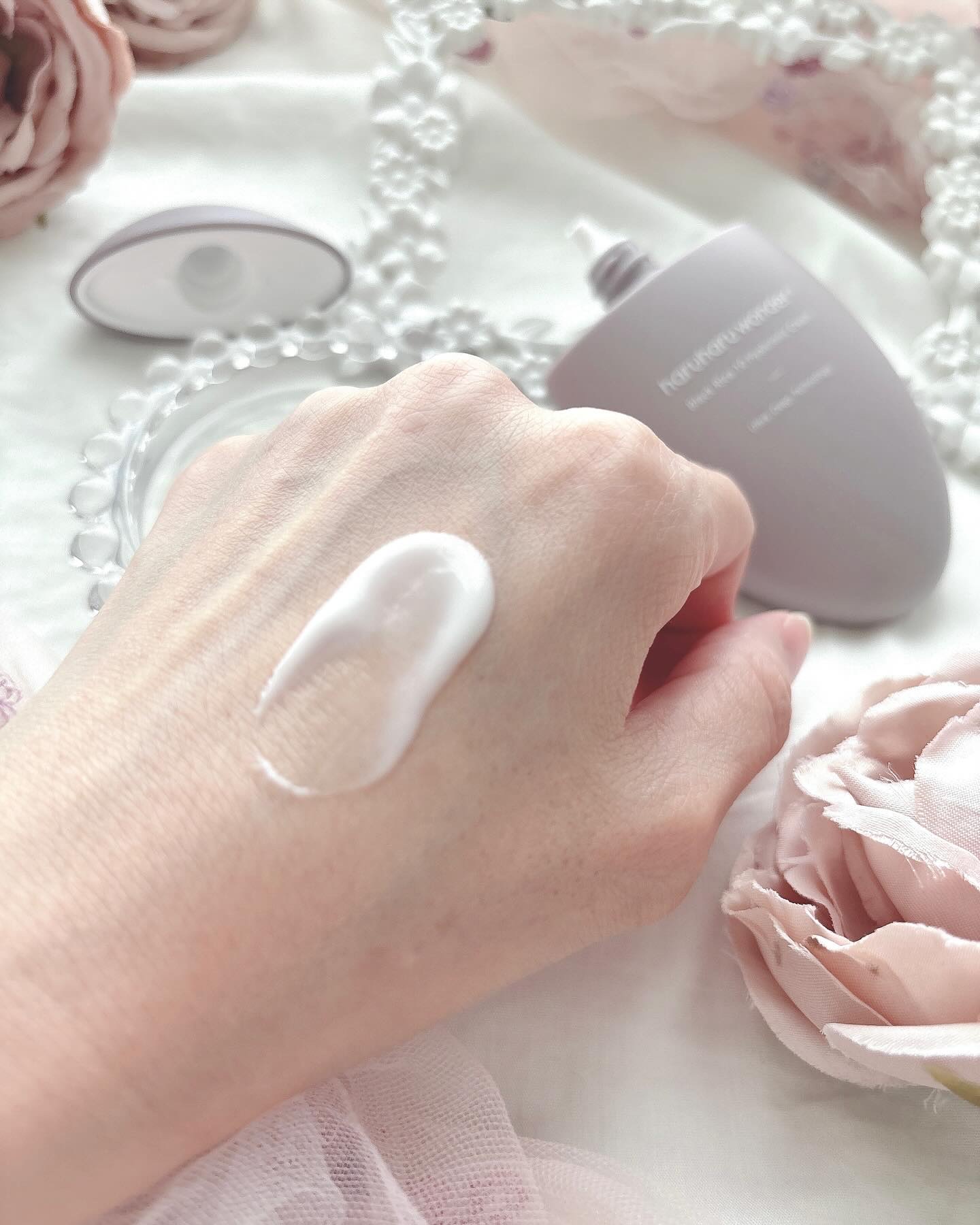 haruharu wonder ブラックライスヒアルロニッククリームのクチコミ「.
@haruharuwonder_japan さまの
プレキャンでいただいた
🩶Haruha.....」（3枚目）