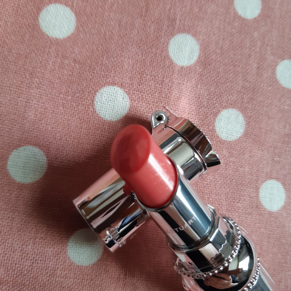 ジルスチュアート リップグロウ セラムバーム 106 sunset rhapsody/JILL STUART/リップバームを使ったクチコミ（3枚目）