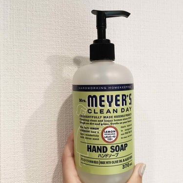 Mrs. MEYER'S CLEAN DAY ミセスマイヤーズ クリーンデイ ハンドソープ レモンバーベナのクチコミ「購入のきっかけは、
ハニーサックスの香りがよかったから、
他の香りも試したくてレモンバーベナの.....」（1枚目）