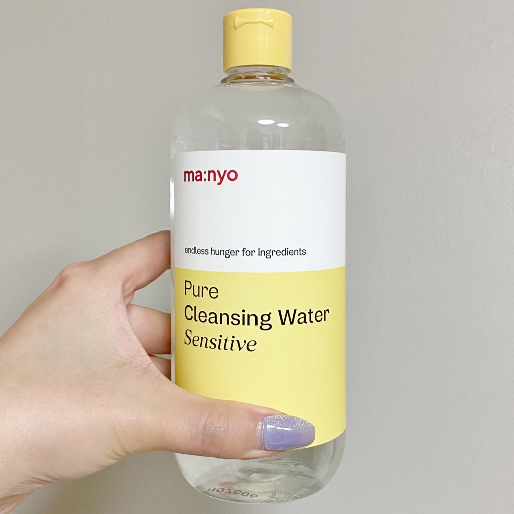 manyo ピュアクレンジングウォーター センシティブのクチコミ「朝の洗顔代わりにもなるし
メイク落としにもなる
魔女工場の弱酸性クレンジングウォーター

これ.....」（3枚目）