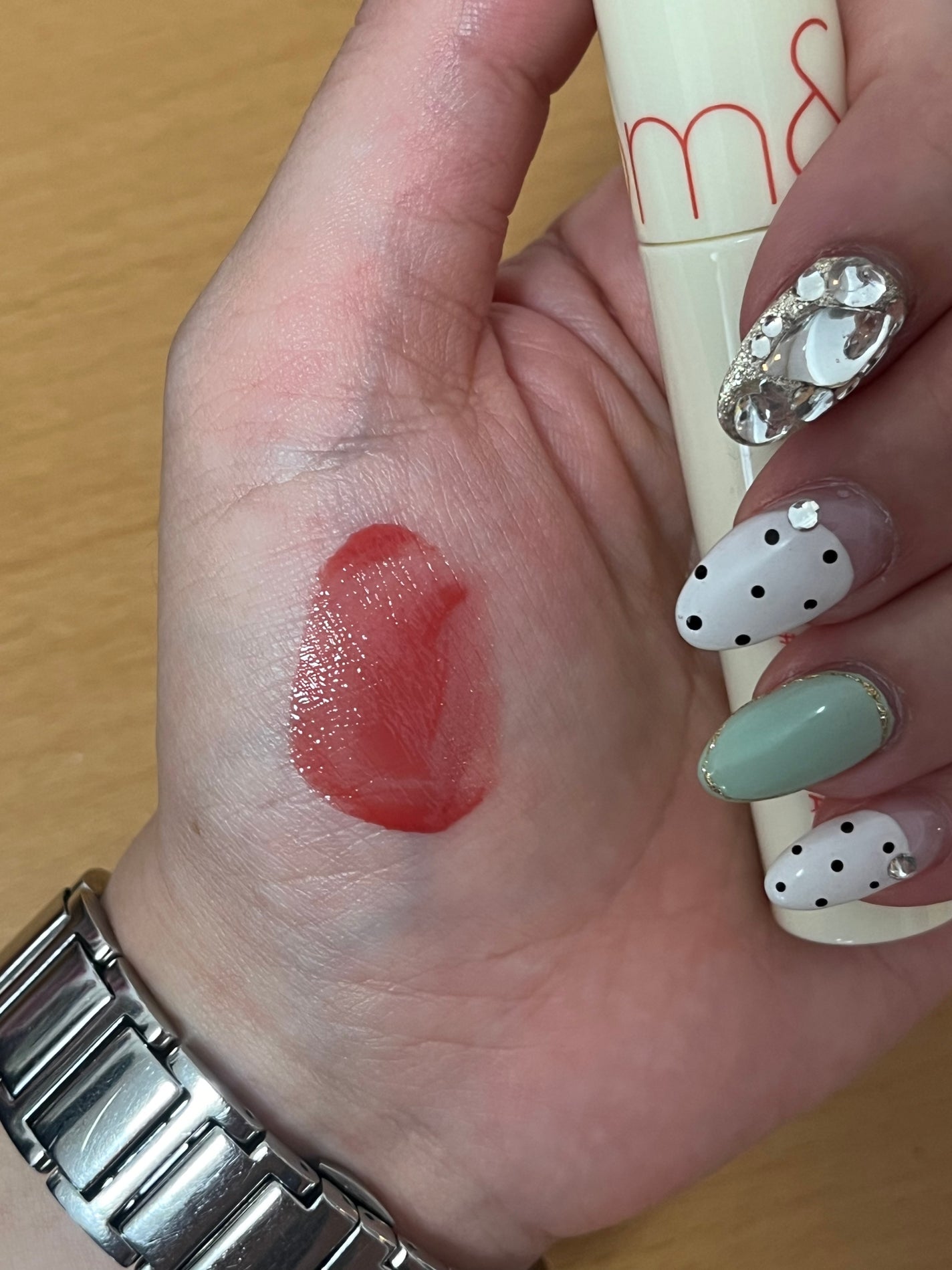 ジューシーラスティングティント/rom&nd/リップティントを使ったクチコミ(3枚目)