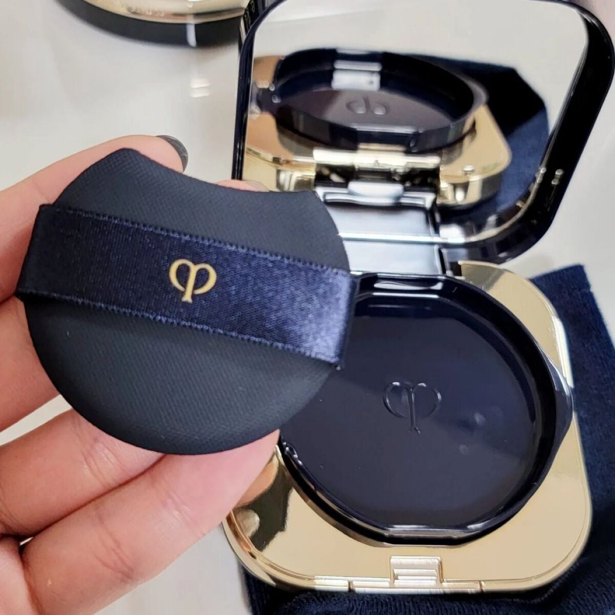 クレ・ド・ポー ボーテ タンクッションエクラ ナチュレル/クレ・ド・ポー ボーテ/クッションファンデーションを使ったクチコミ(2枚目)