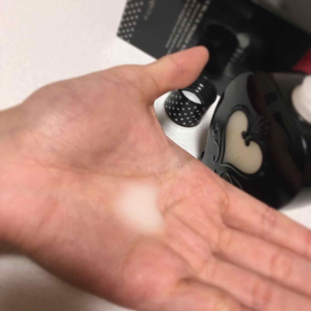 スイ ブラック メイクアップ ウォーター/ANNA SUI/化粧下地を使ったクチコミ(2枚目)