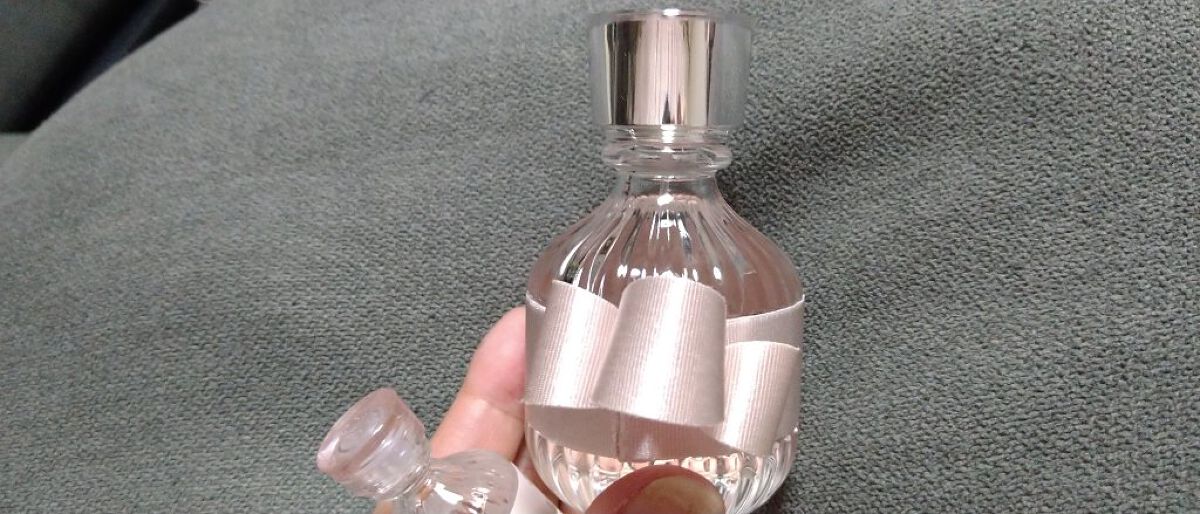 キモノ　ユイ　オードトワレ 限定ミニボトル/DECORTÉ/香水(レディース)を使ったクチコミ（3枚目）
