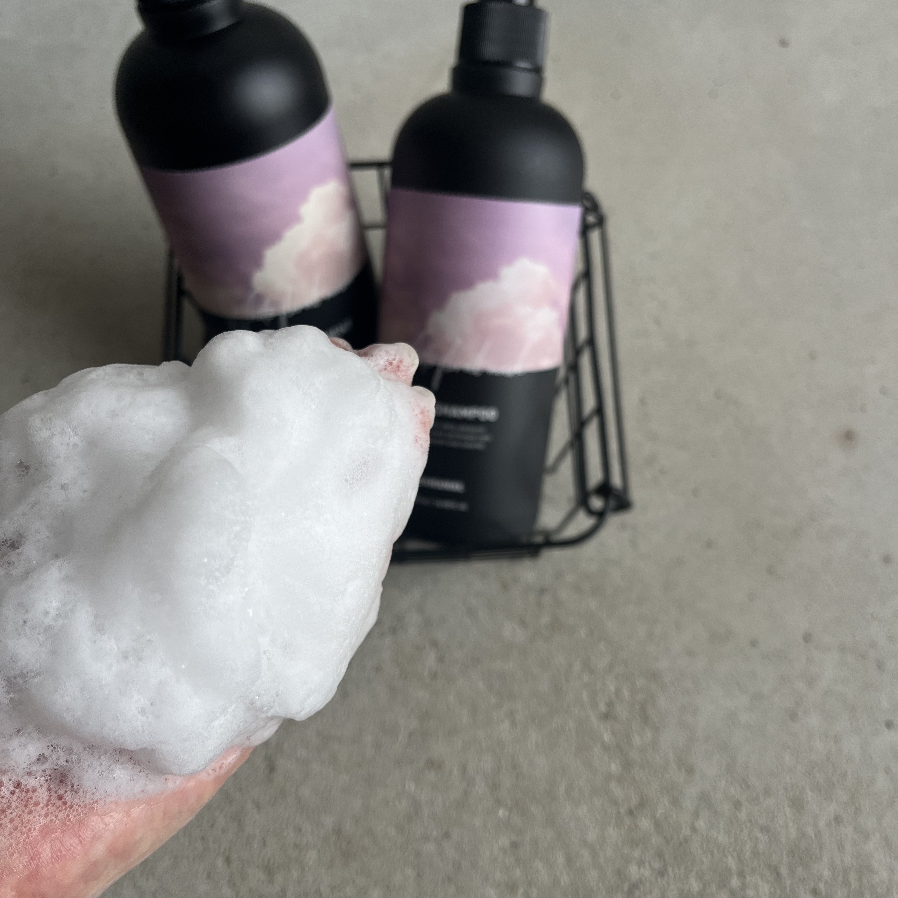 パフュームドヘアシャンプー White Floral Musk/BANANAL/市販シャンプーを使ったクチコミ（3枚目）