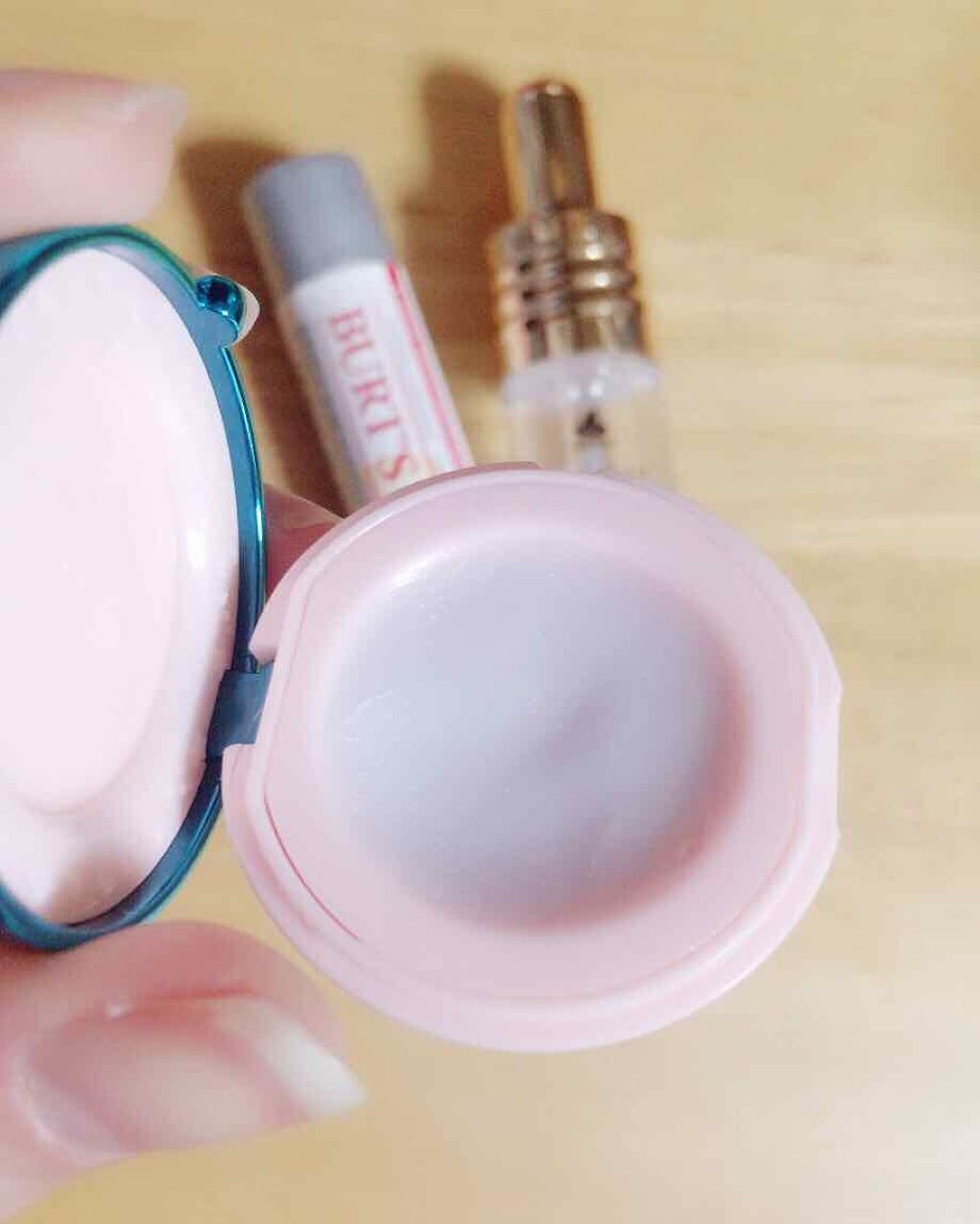 ウルトラコンディショニングリップバーム/BURT'S BEES/リップケアを使ったクチコミ(4枚目)