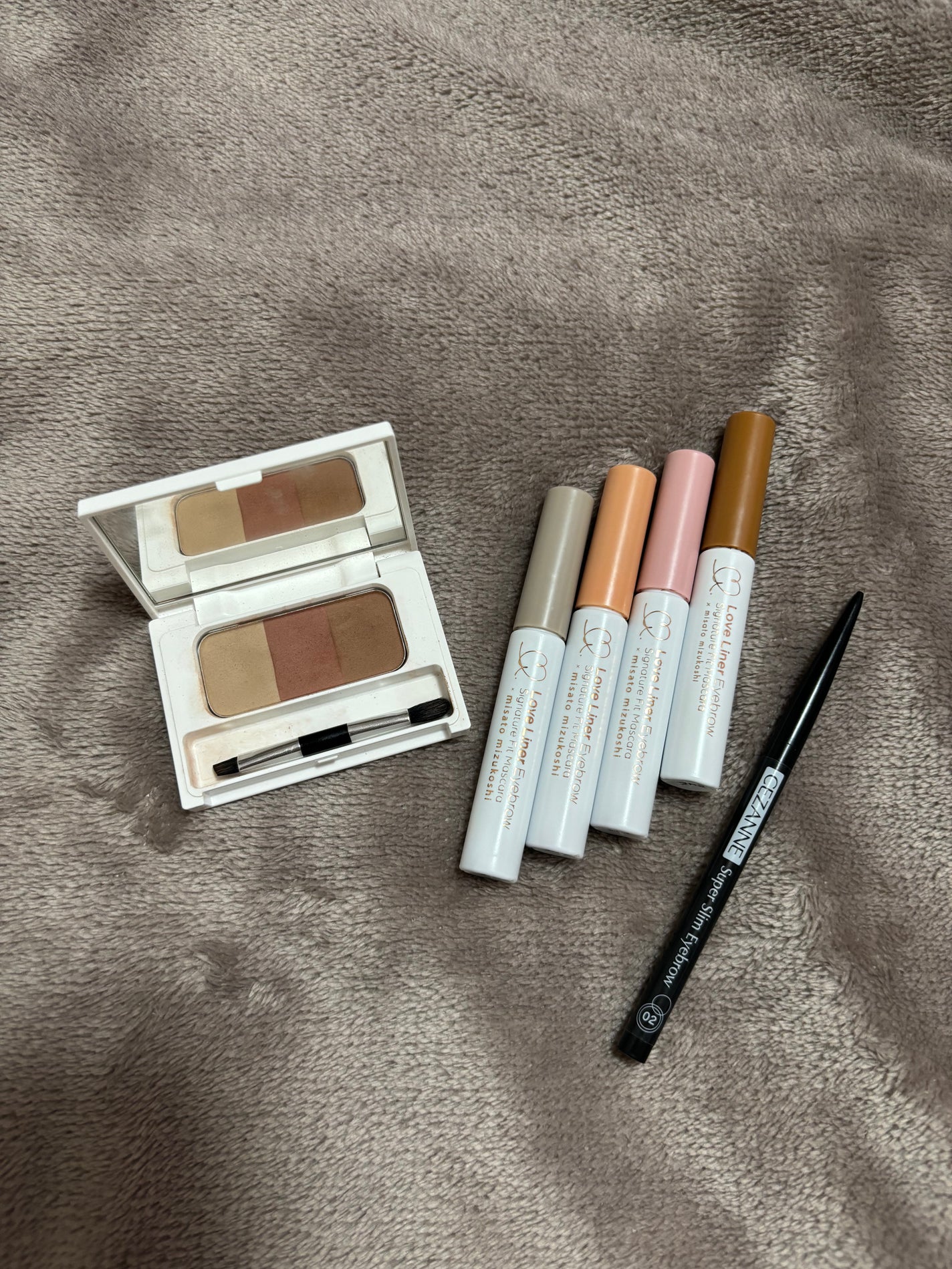 シグネチャーフィットアイブロウ 水越みさと監修セット/ラブ・ライナー/メイクアップキットを使ったクチコミ(2枚目)