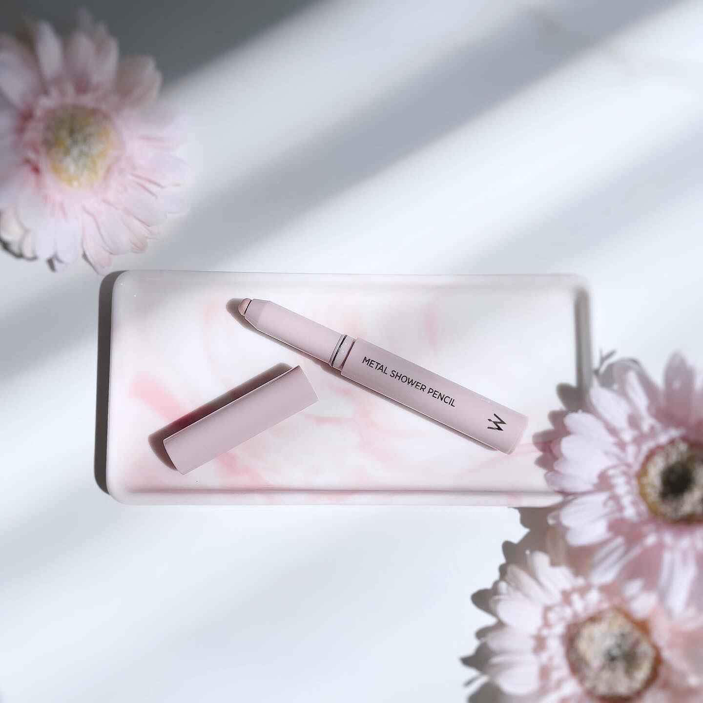 ウォンジョンヨ　メタルシャワーペンシル/Wonjungyo/スティックアイシャドウを使ったクチコミ（1枚目）