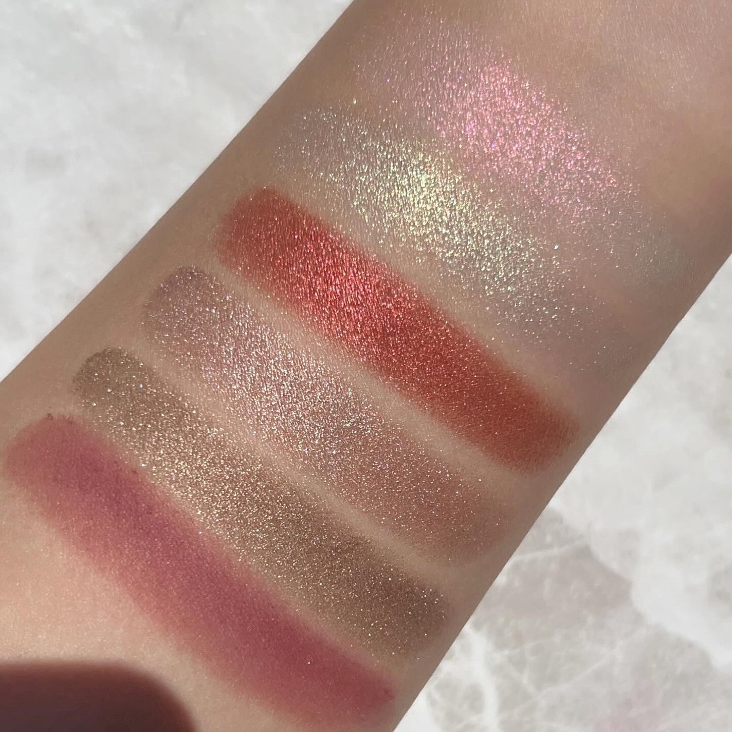 オンブル エサンシエル/CHANEL/単色アイシャドウを使ったクチコミ(9枚目)