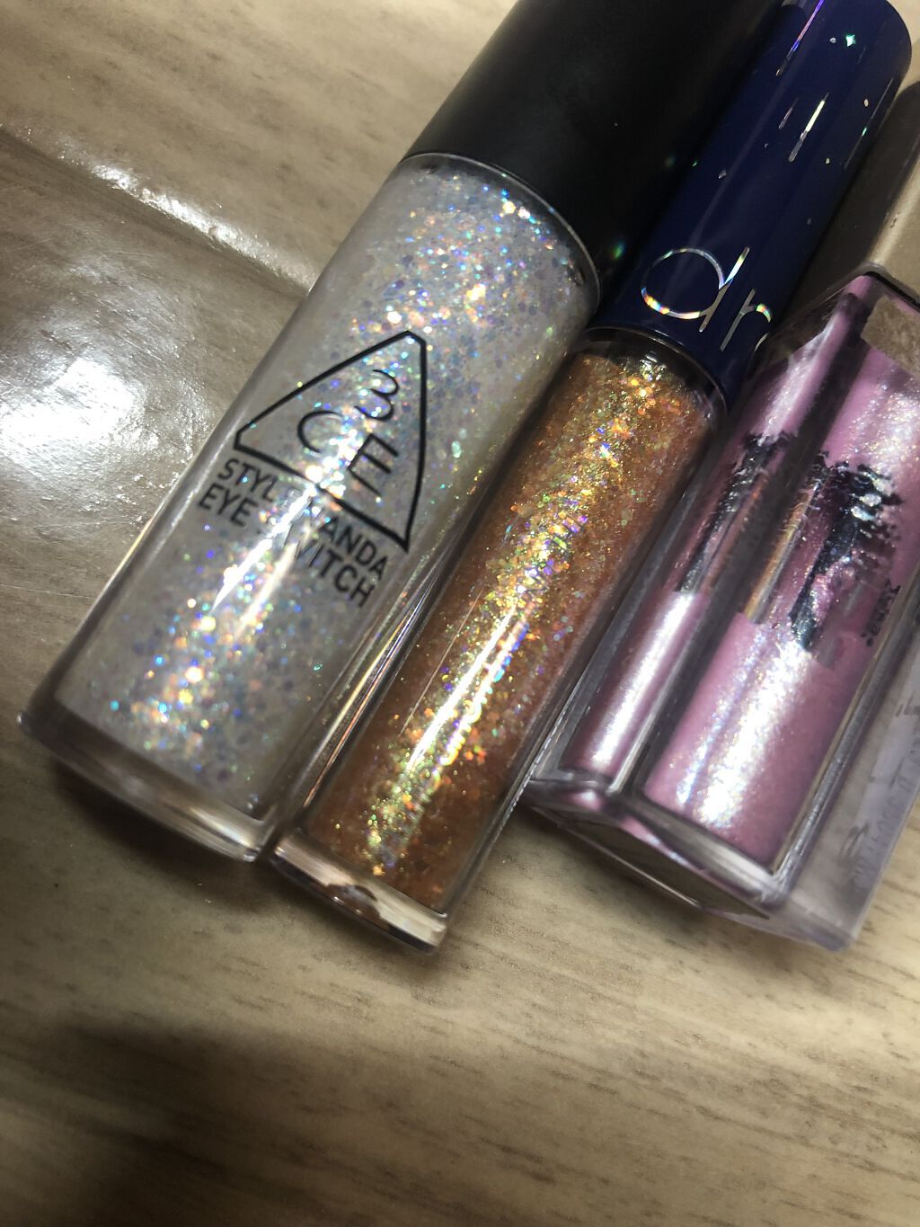 グリッター&グロウ リキッドアイシャドウ/stila/グリッターを使ったクチコミ（2枚目）