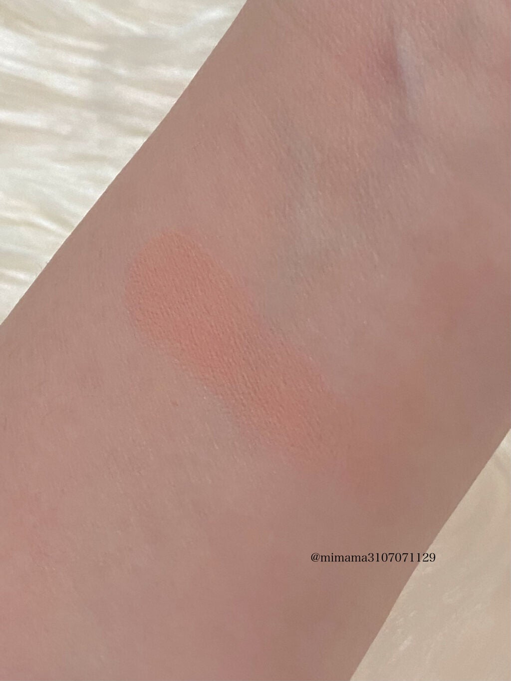 済州 カラーピッカー椿ブルーミングチーク/innisfree/パウダーチークを使ったクチコミ(3枚目)