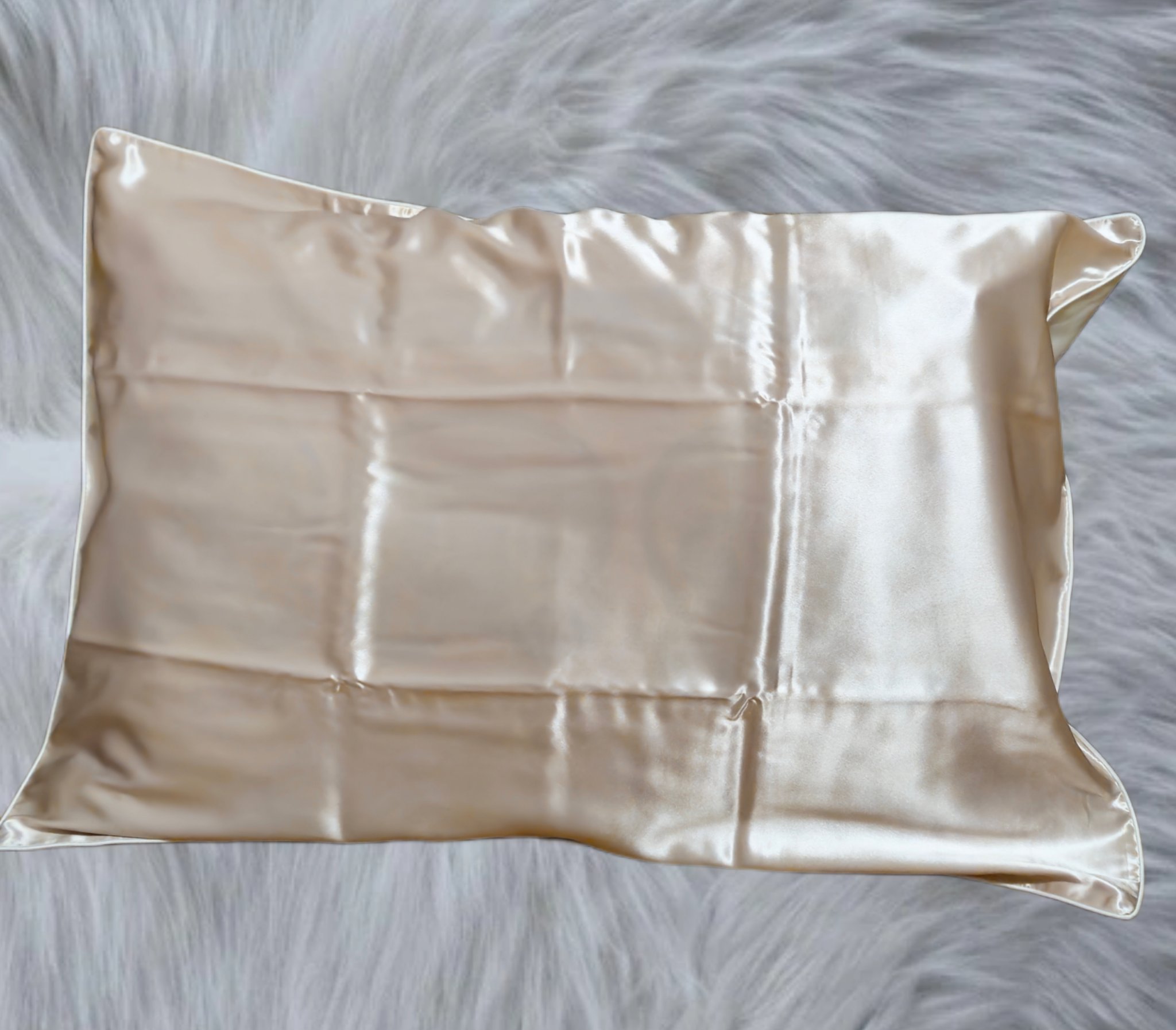 シルク枕カバー/Utukky/ヘアケアグッズを使ったクチコミ（2枚目）