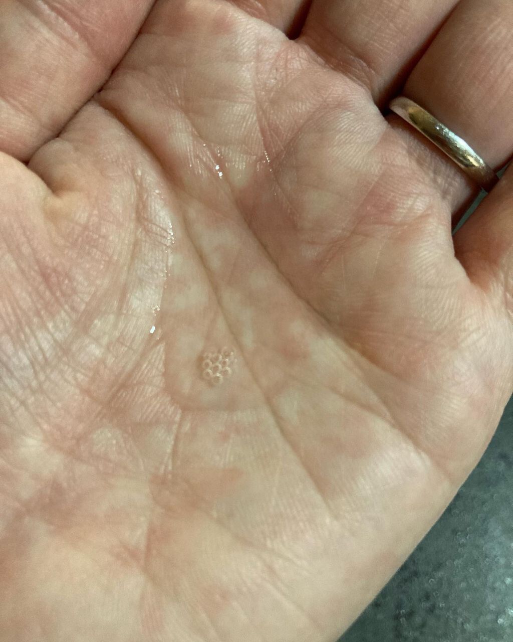 ナイトリペア ヘアオイル/THERATIS/ヘアオイルを使ったクチコミ(3枚目)