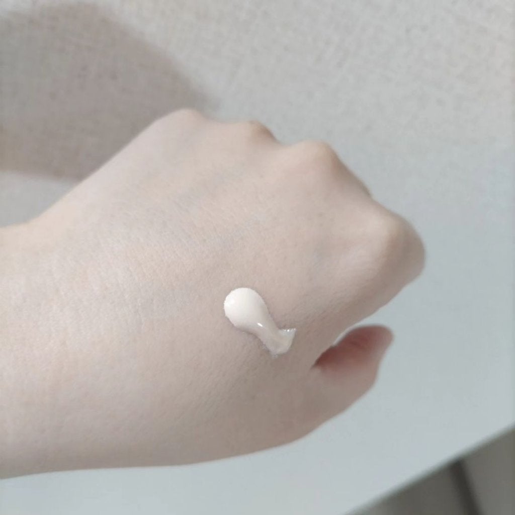 インテンシブ セラム ラディアンス プライマー/BOBBI BROWN/化粧下地を使ったクチコミ(2枚目)