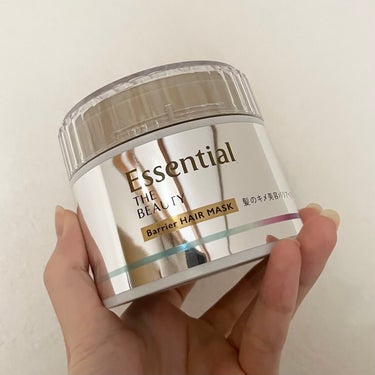 エッセンシャル
Essential THE BEAUTY 
髪のキメ美容バリアヘアマスク

LIPSさんを通してエッセンシャルさんよりプレゼントしていただきました🎁

ヘアケアはエッセンシャル率が高めだ