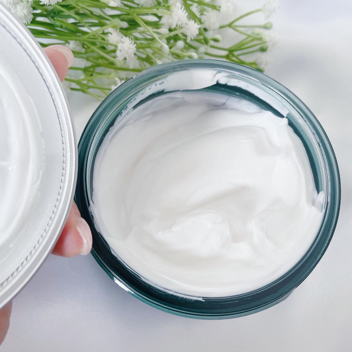 ウェルネス ボディジェルクリーム ユーカリ& ローズマリー/THE BODY SHOP/ボディクリームを使ったクチコミ(3枚目)