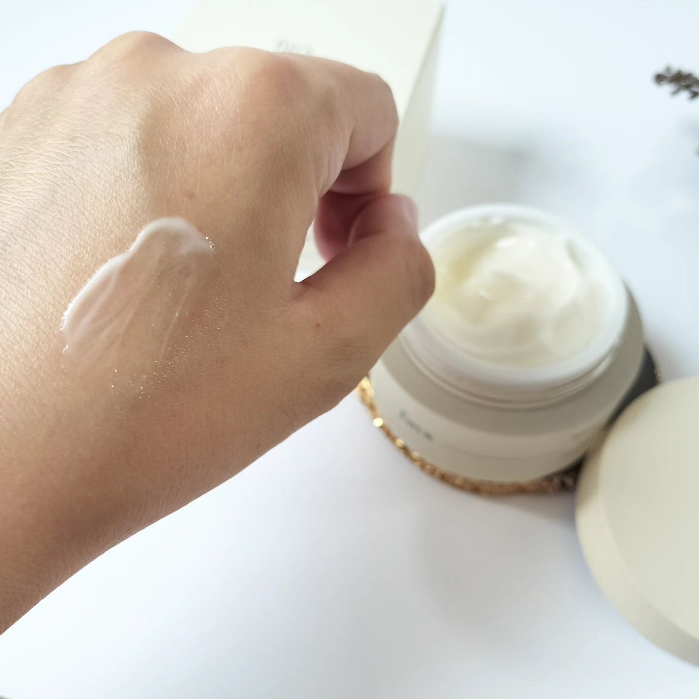 ペプチドハイドレーティングクリーム/favs/フェイスクリームを使ったクチコミ(4枚目)