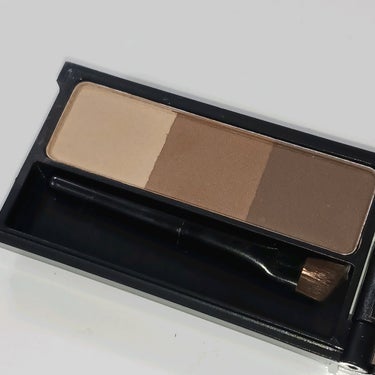 U R GLAM UR GLAM　EYEBROW POWDERのクチコミ「URGLAM
EYEBROW POWDER
BR-2 ナチュラルブラウン

‐‐‐‐‐‐‐‐‐.....」（2枚目）