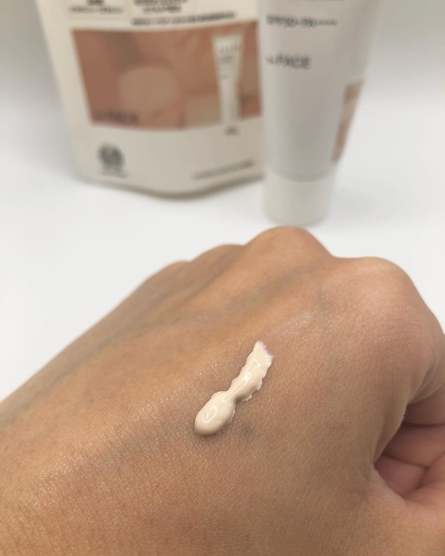 ユアン on LIPS 「ALLIE様のプロモーションに参加中♡アリィーノーファンデUV..」(3枚目)