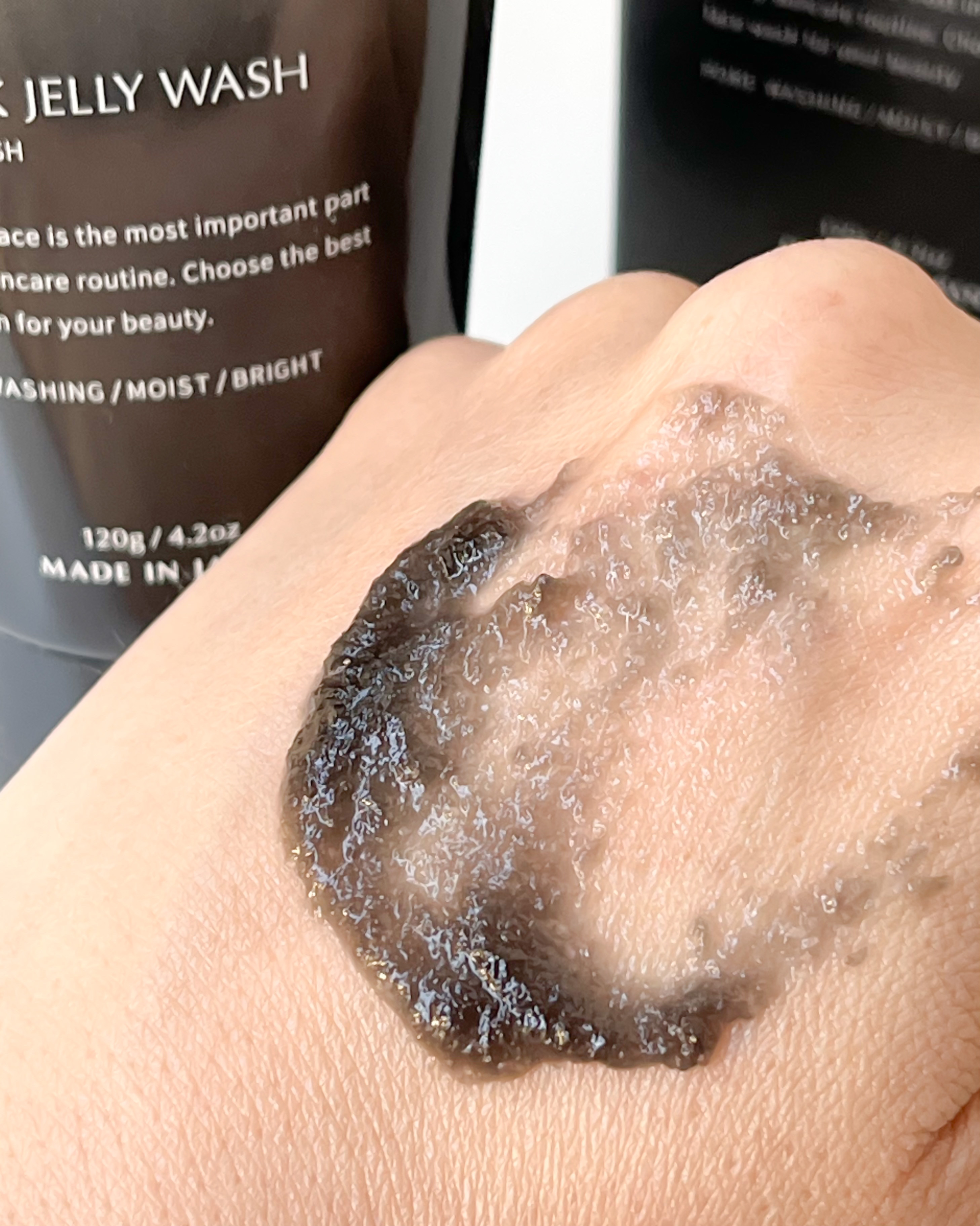 BLACK JELLY WASH（ブラックジェリーウォッシュ）/PLUEST/その他洗顔料を使ったクチコミ（3枚目）