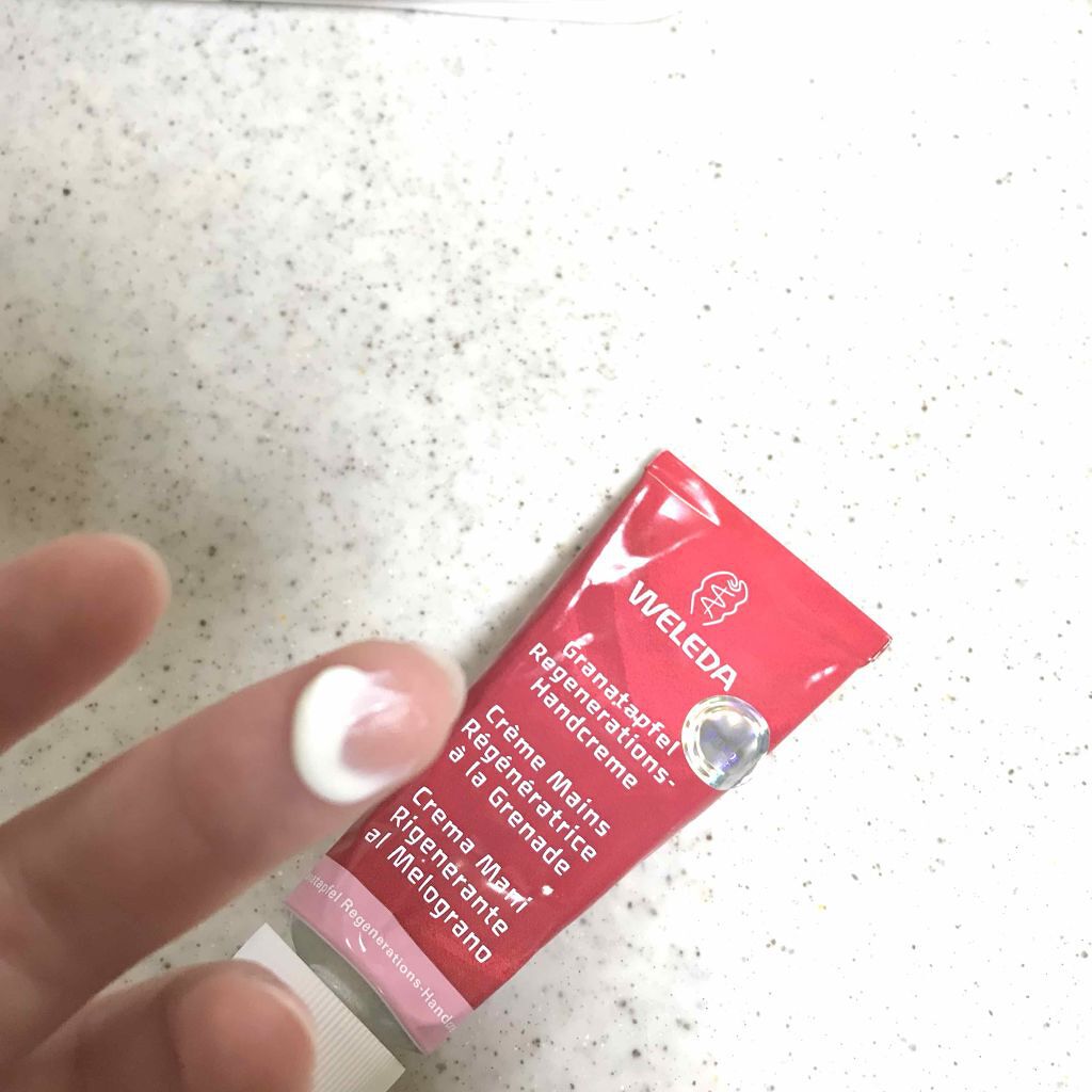ざくろ ハンドクリーム/WELEDA/ハンドクリームを使ったクチコミ(2枚目)