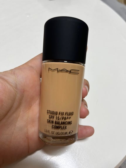 スタジオフィックス フルイッド SPF 15/M・A・C/リキッドファンデーションを使ったクチコミ(1枚目)