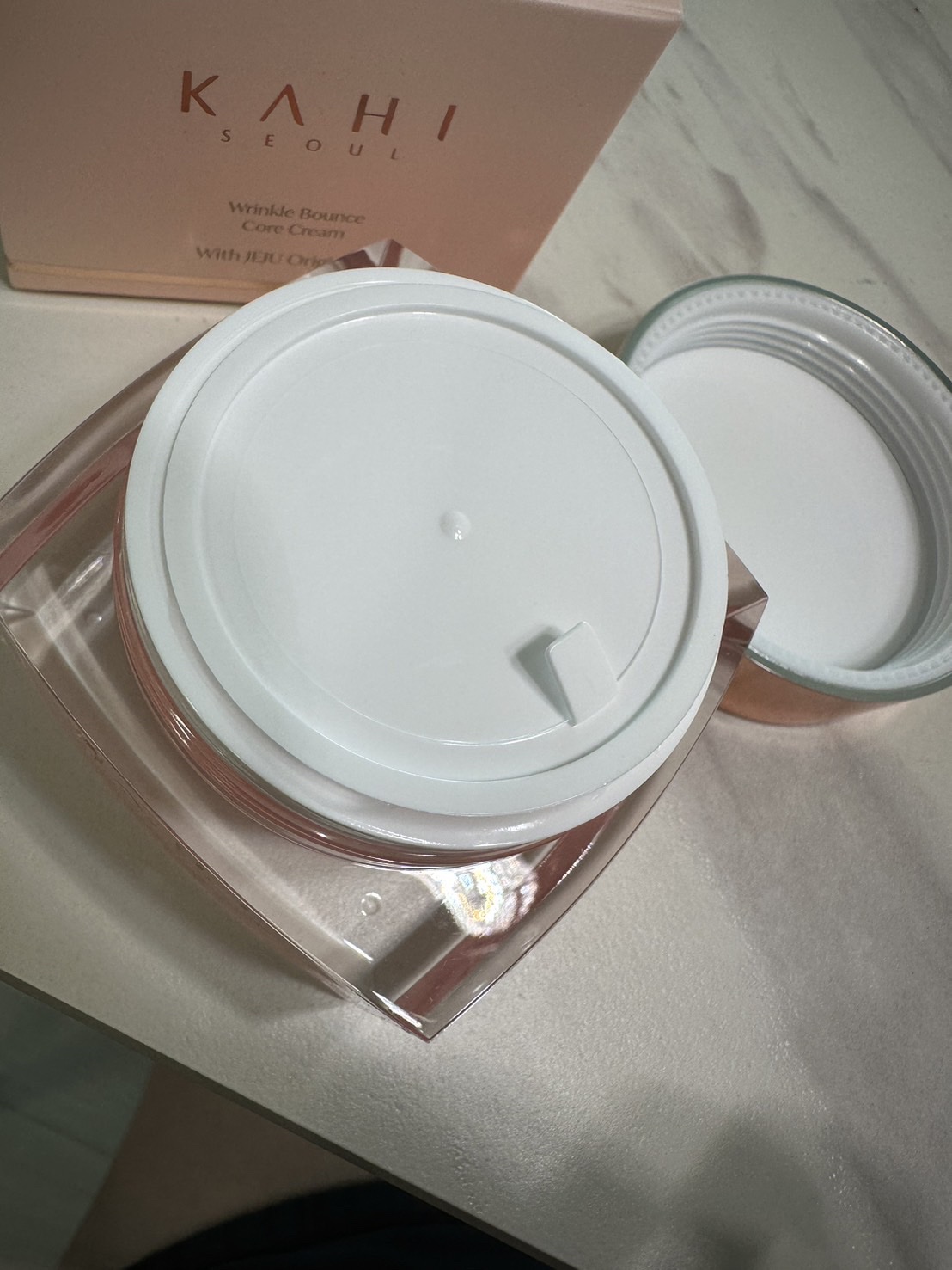 WRバウンスコアクリーム/KAHI/フェイスクリームを使ったクチコミ（2枚目）