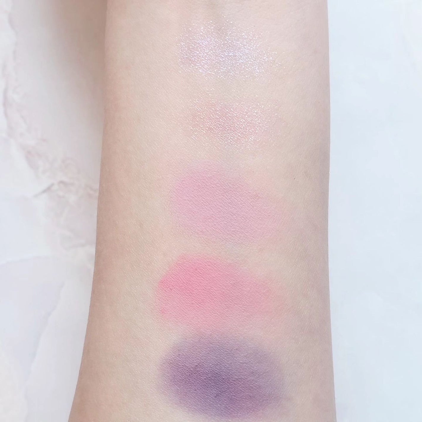 ストロベリーロココ アイシャドウパレット/FlowerKnows/アイシャドウパレットを使ったクチコミ(4枚目)