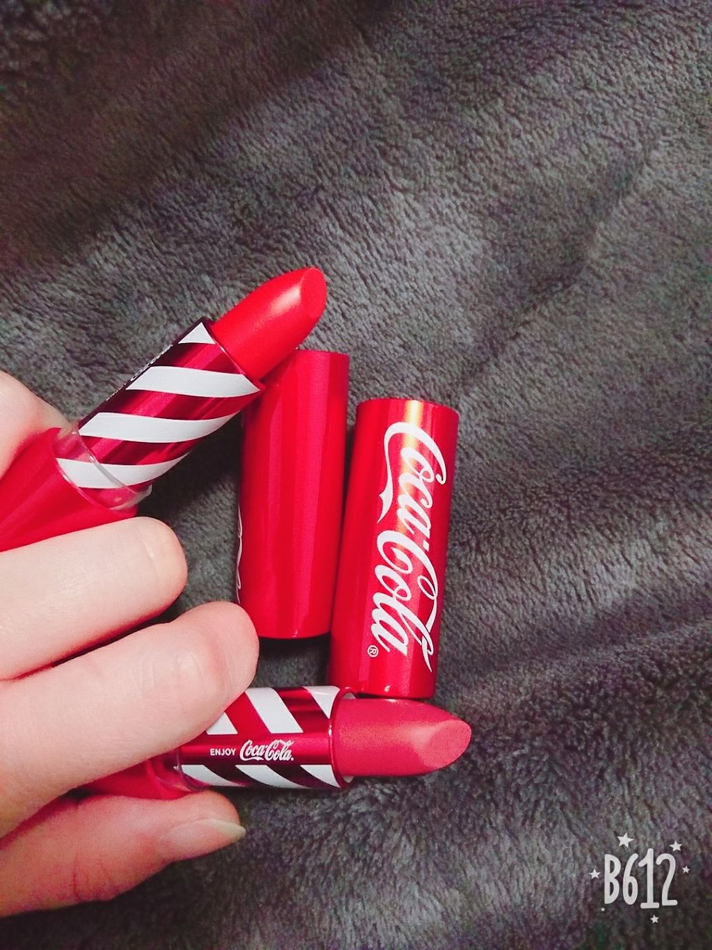 コカコーラリップスティック/THE FACE SHOP/口紅を使ったクチコミ(2枚目)