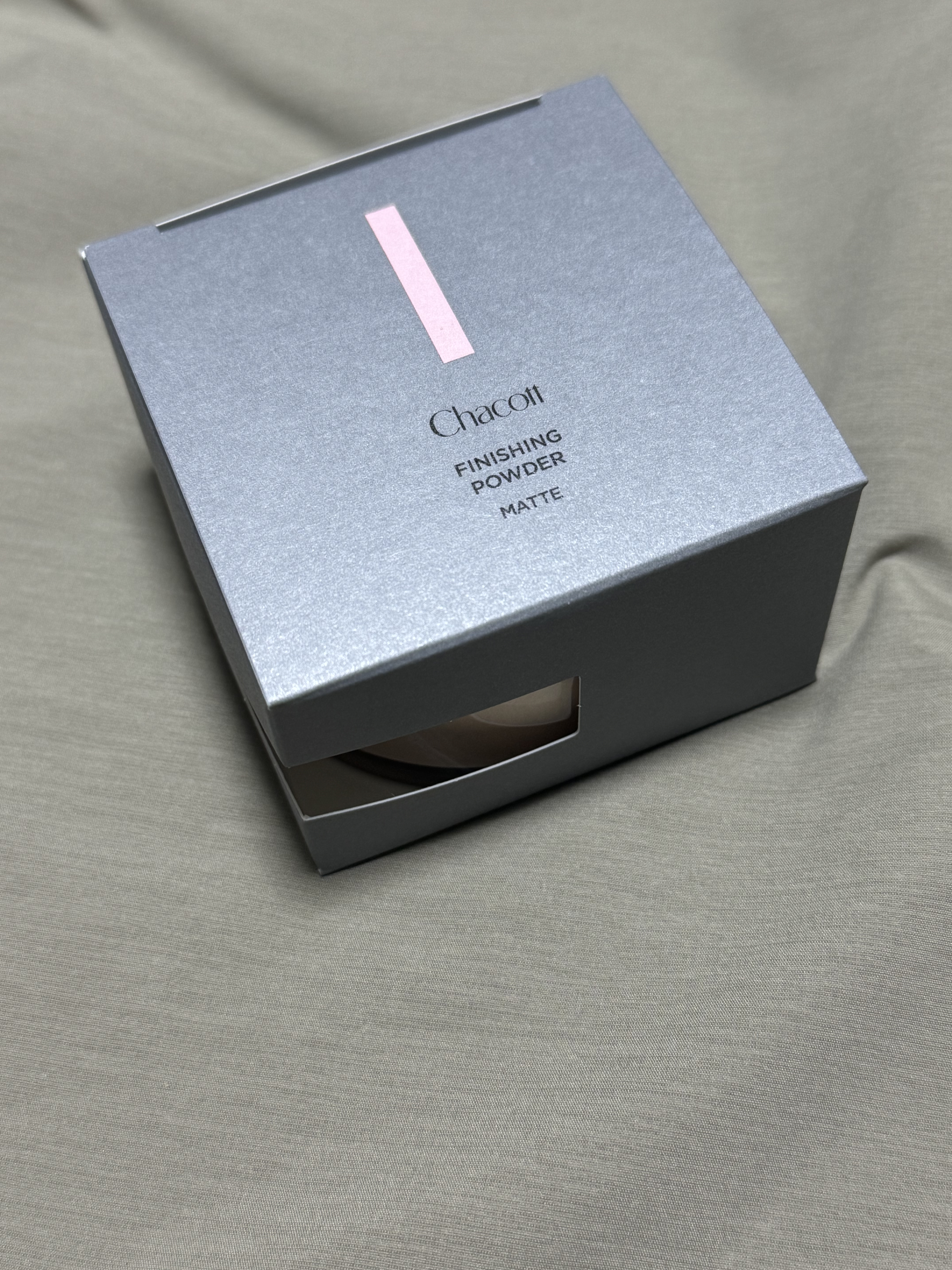 フィニッシングパウダー マット 761 ナチュラル/チャコット・コスメティクス/ルースパウダーを使ったクチコミ（1枚目）